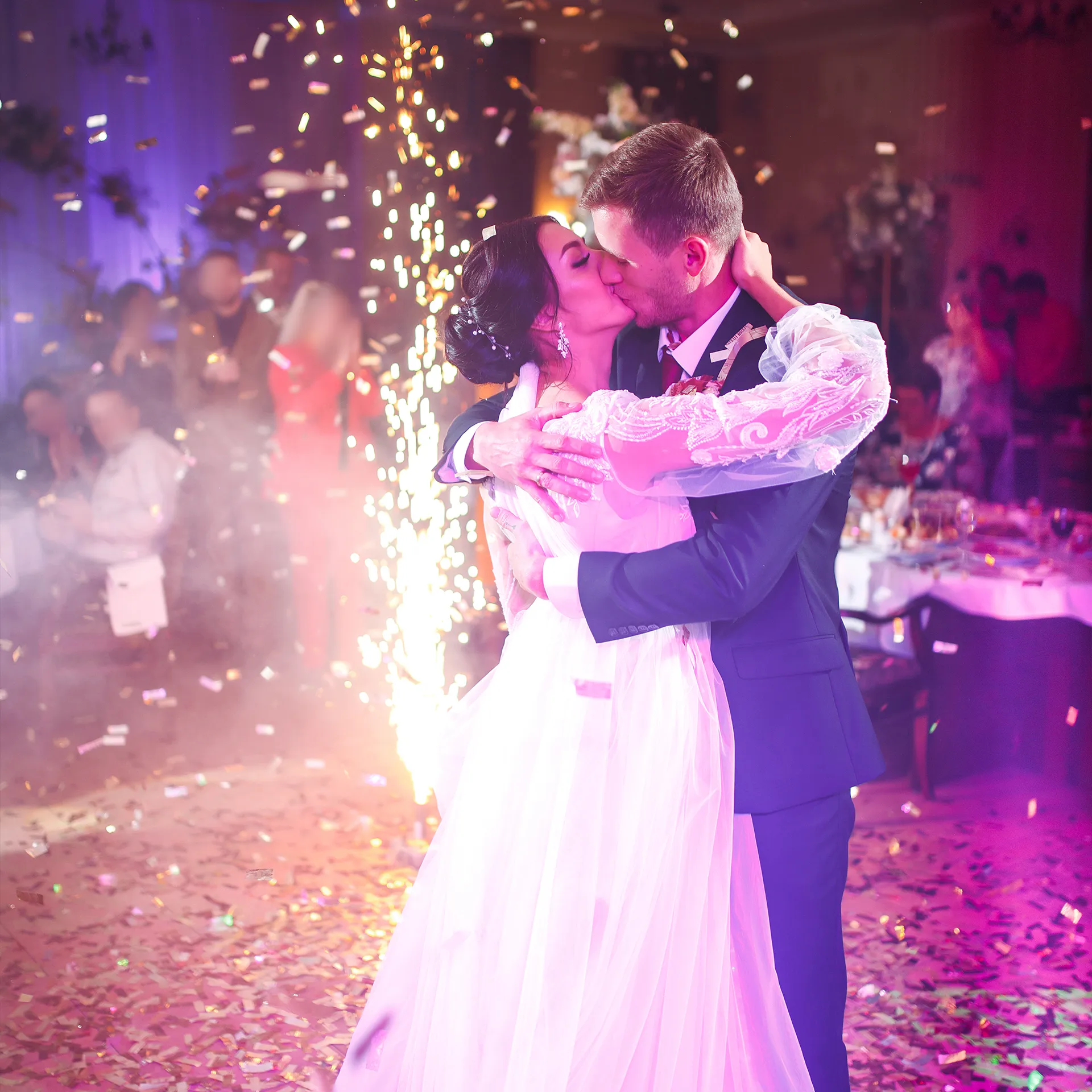Brautpaar während ihrem Hochzeitstanz
